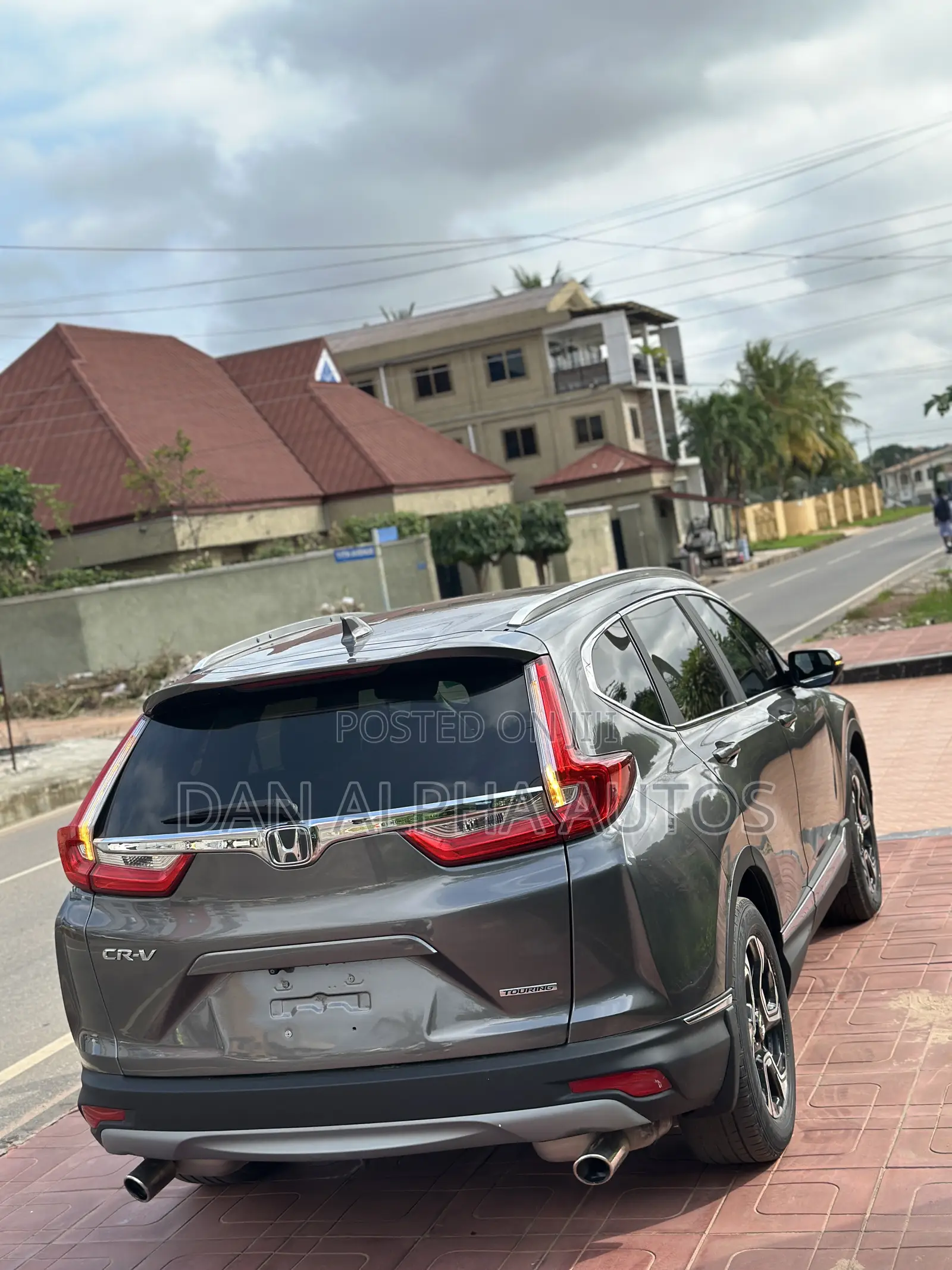 Honda CR-V Touring AWD 2019 Gray