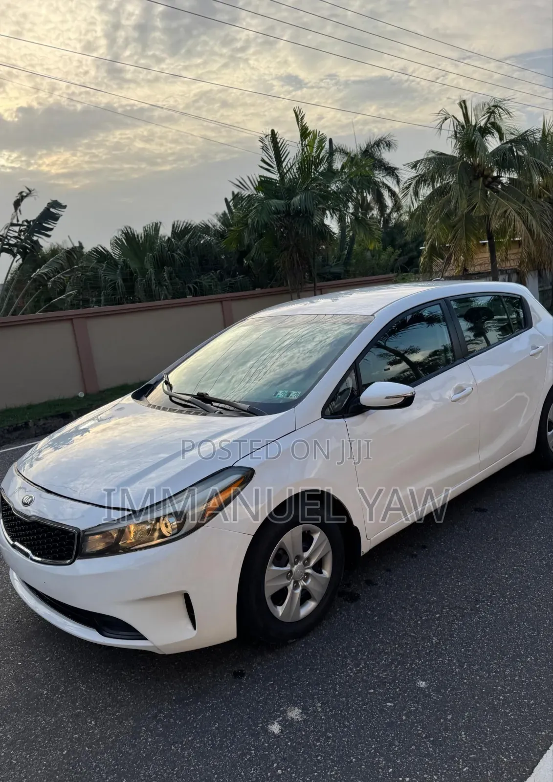 Kia Forte SX Hatchback 2017 White