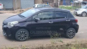 Toyota Vitz 2015