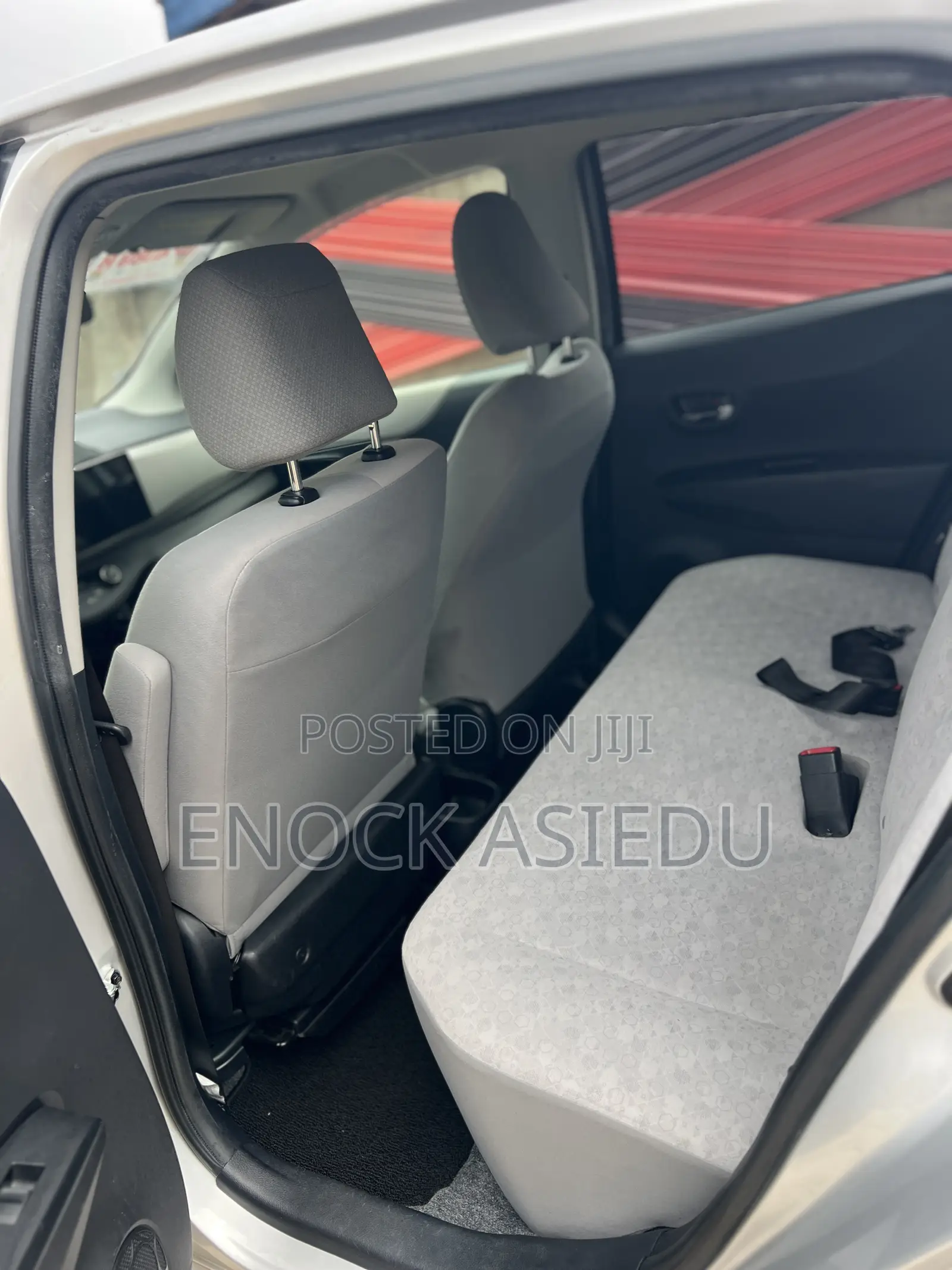 Toyota Vitz 1.3 AWD 5dr 2013 Silver