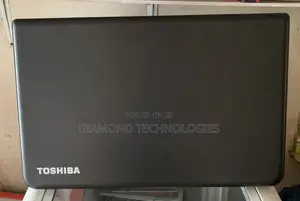 Laptop Toshiba Satellite C50D 6GB Intel HDD 320GB