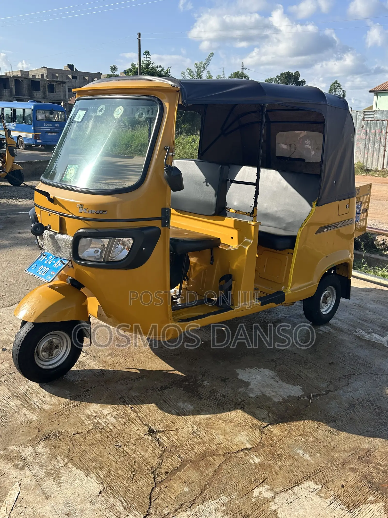 TVS King Deluxe Plus iTouch Start 2024 Yellow