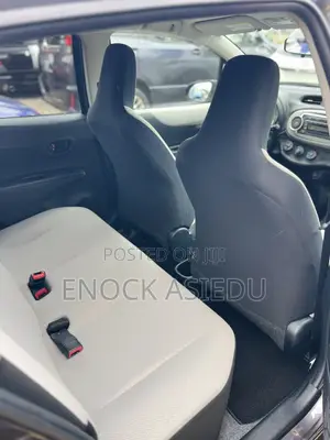 Toyota Vitz 1.3 AWD 5dr 2013 Gray