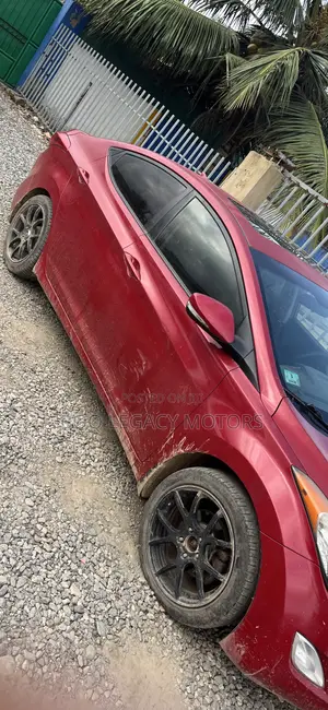 Hyundai Elantra 2013 Red