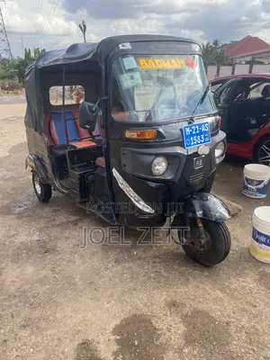 Bajaj RE 2021 Black