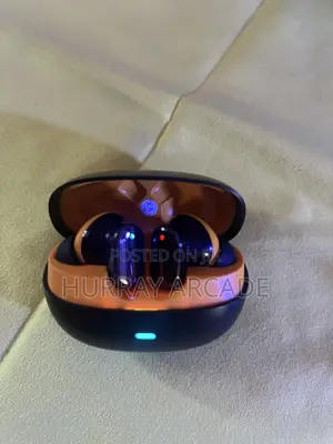 Wireless on-Ear Sleeping Headset (Black and Yellow)