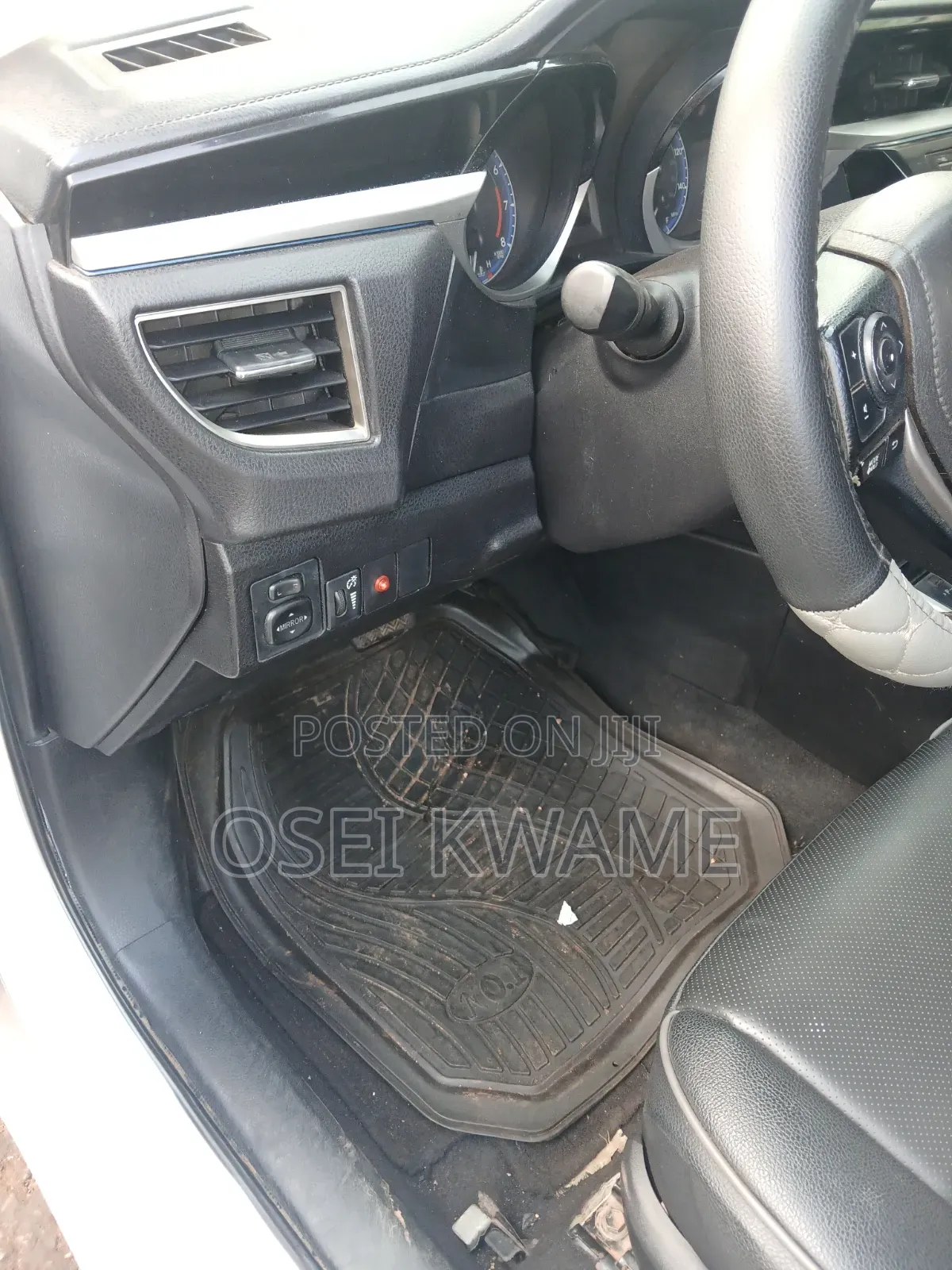 Toyota Corolla 2015 White
