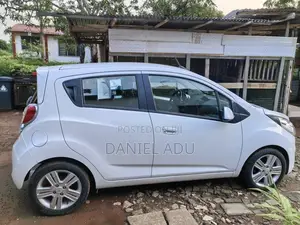 Chevrolet Spark 2015 White