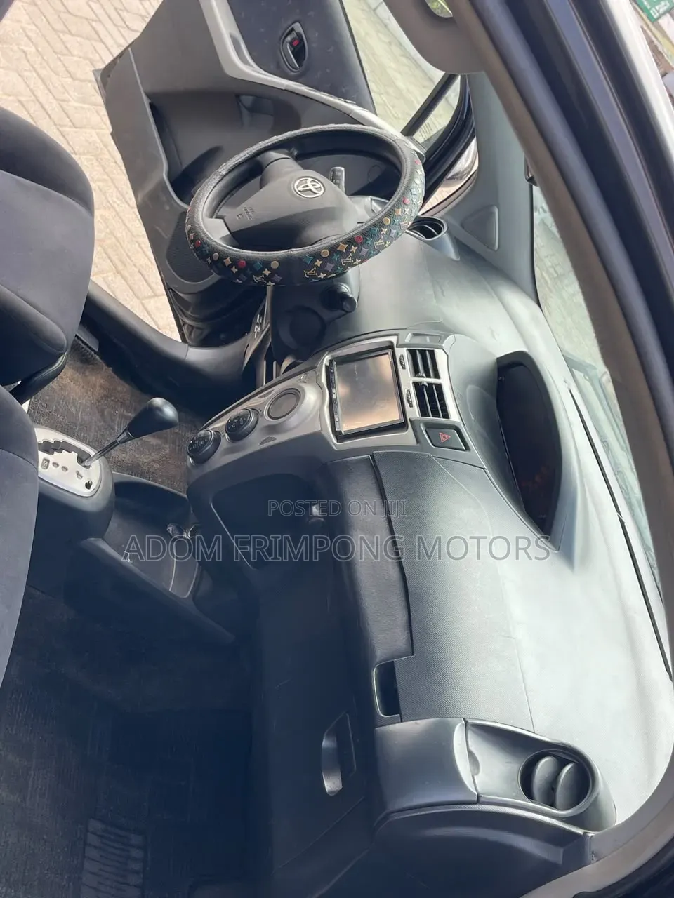Toyota Vitz 2010 Black