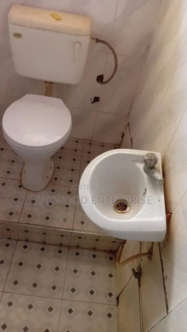 1bdrm Apartment in Sakwood Enterprise, Oyibi for rent
