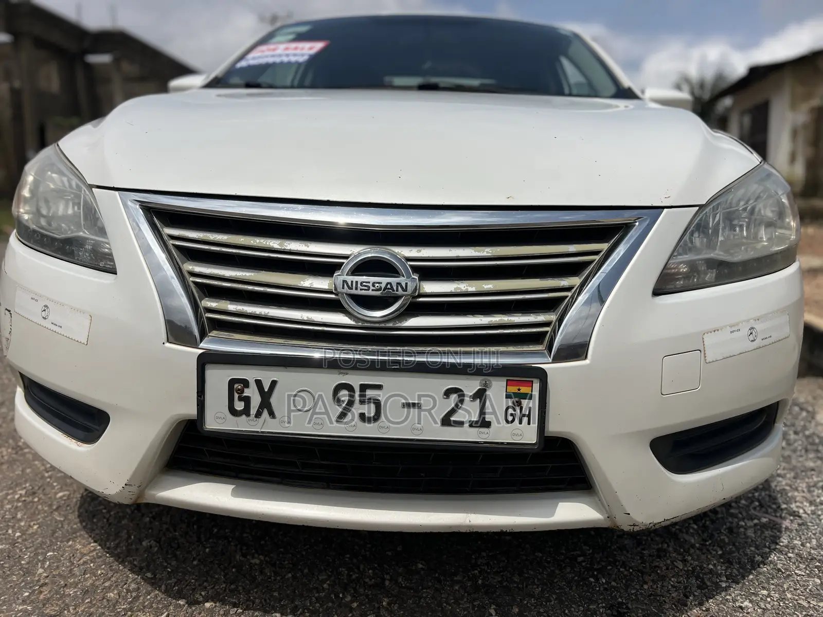 Nissan Sentra SR 4dr Sedan (1.8L 4cyl CVT) 2014 White