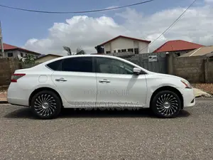 Nissan Sentra SR 4dr Sedan (1.8L 4cyl CVT) 2014 White