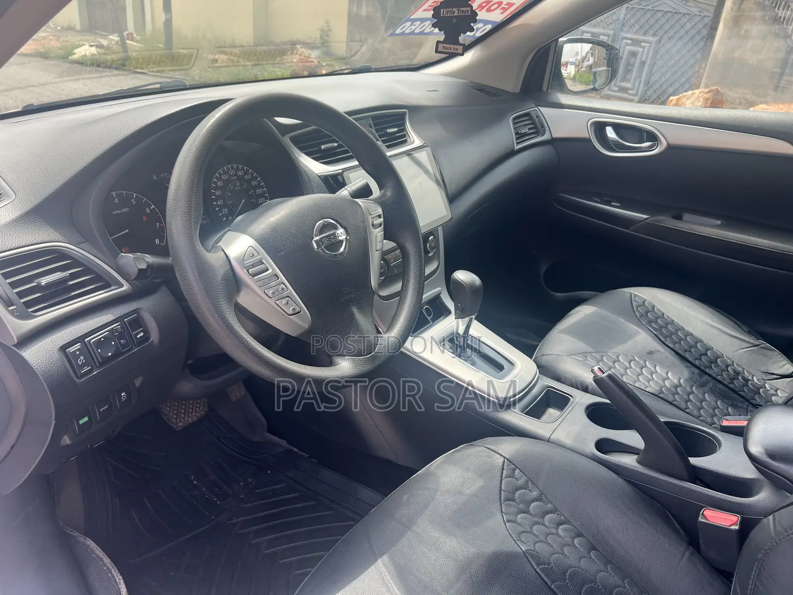 Nissan Sentra SR 4dr Sedan (1.8L 4cyl CVT) 2014 White