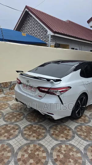 Toyota Camry 2019 White