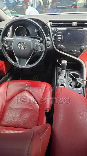 Toyota Camry 2019 White