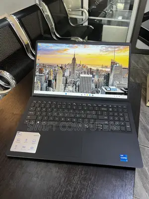 Laptop Dell Inspiron 15 16GB Intel Core i5 SSD 1T
