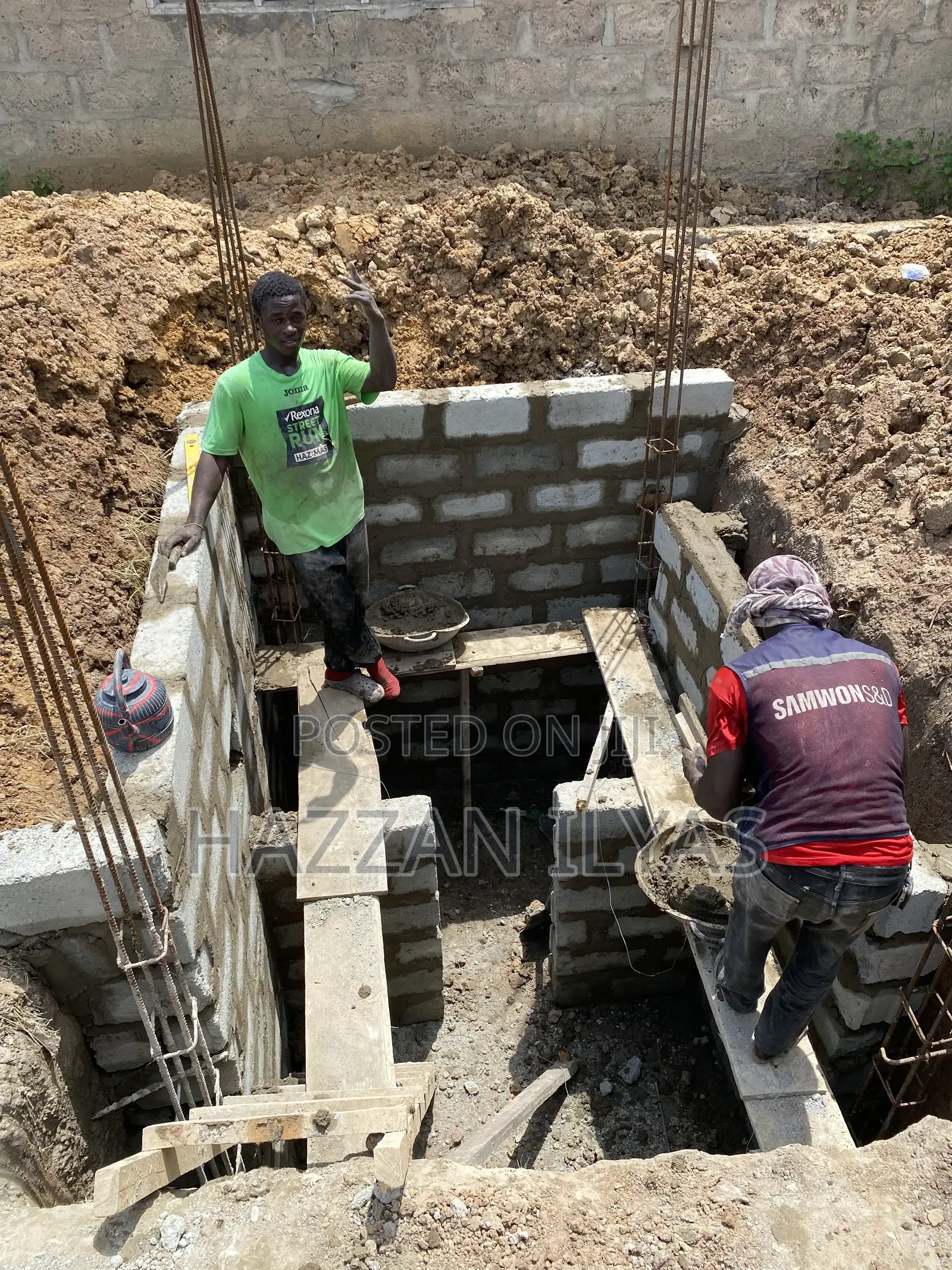 Manhole Block Laying Experts
