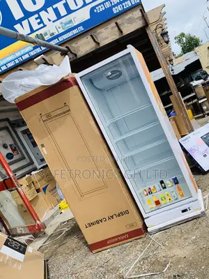 Super Sleek Zara-600dfg 591-Liter Single-Door Display Refrigerator