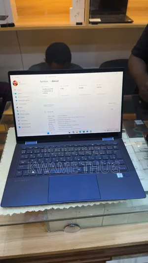 Laptop HP 240 G7 8GB Intel Core i5 SSHD+SSD 256GB
