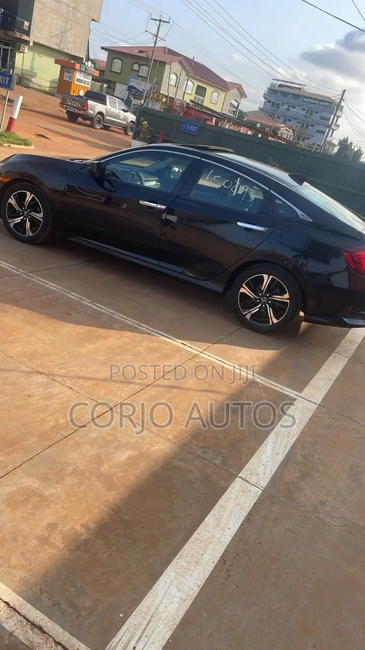 Honda Civic Touring 4dr Sedan (1.5L 4cyl) 2016 Black
