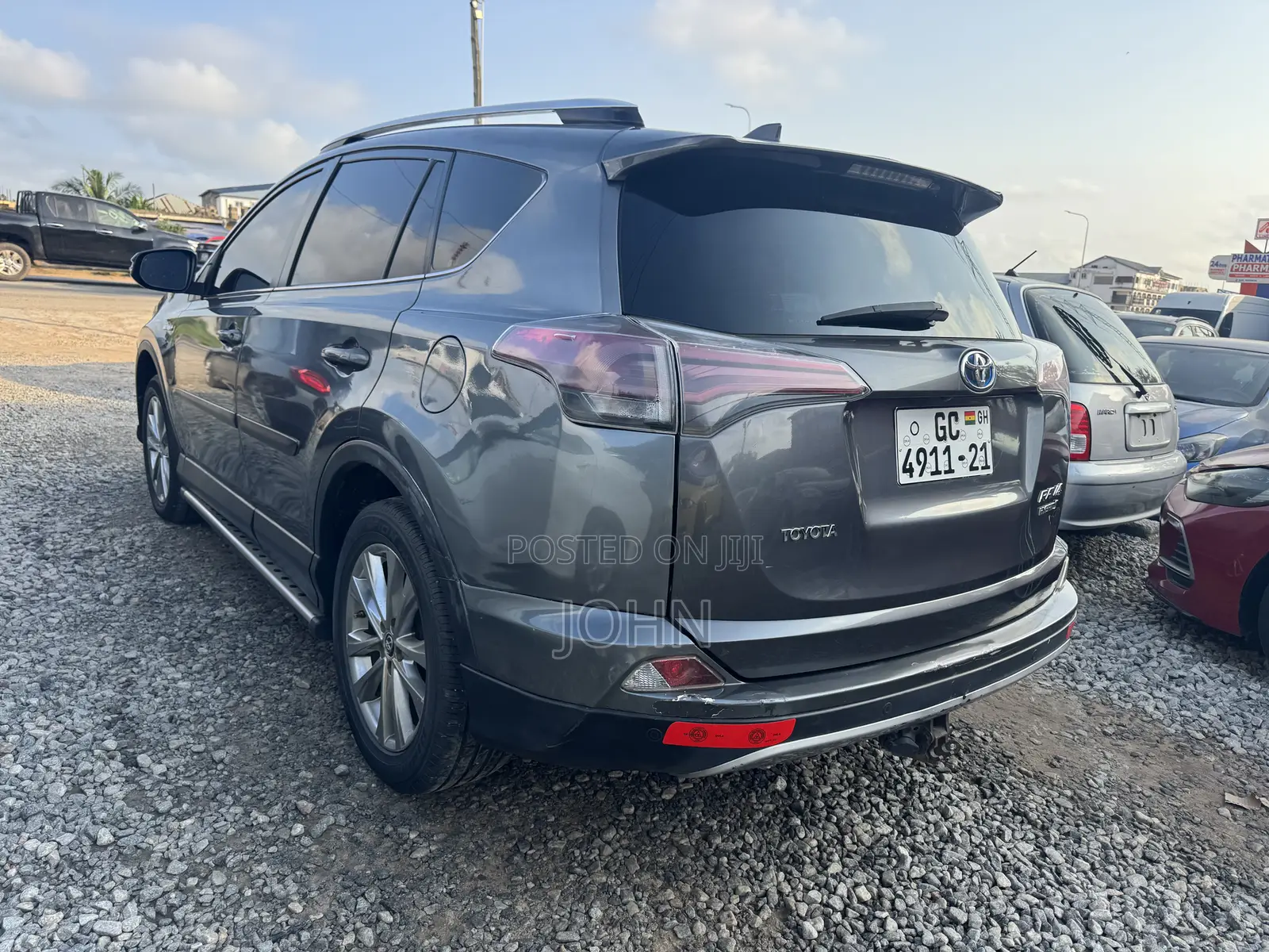 Toyota RAV4 Limited AWD (2.5L 4cyl 6A) 2017 Gray