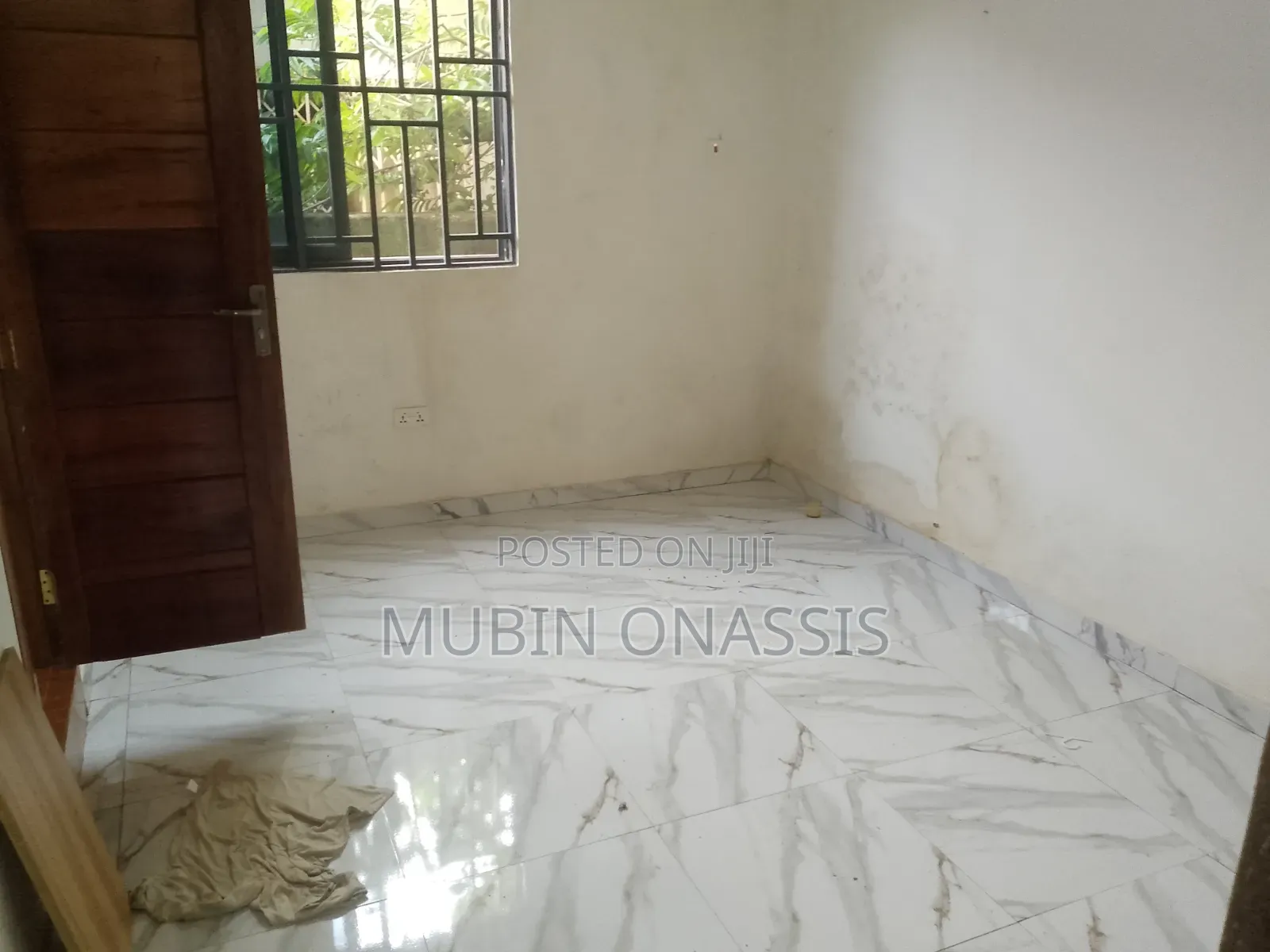 1bdrm Apartment in Items Property, School Junction for rent