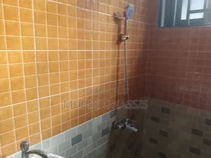 1bdrm Apartment in Items Property, School Junction for rent