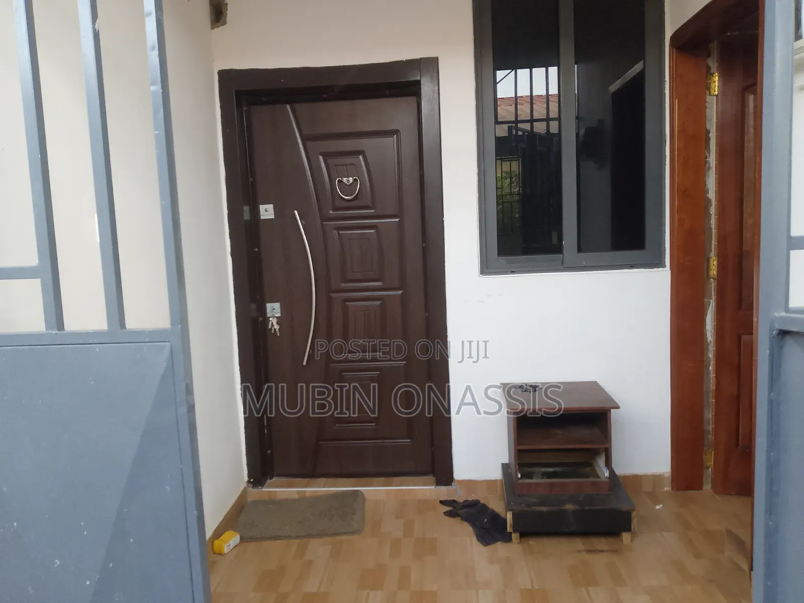 1bdrm Apartment in Items Property, School Junction for rent
