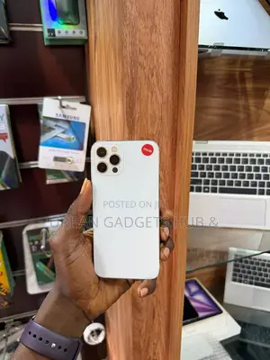 Apple iPhone 12 128 GB White