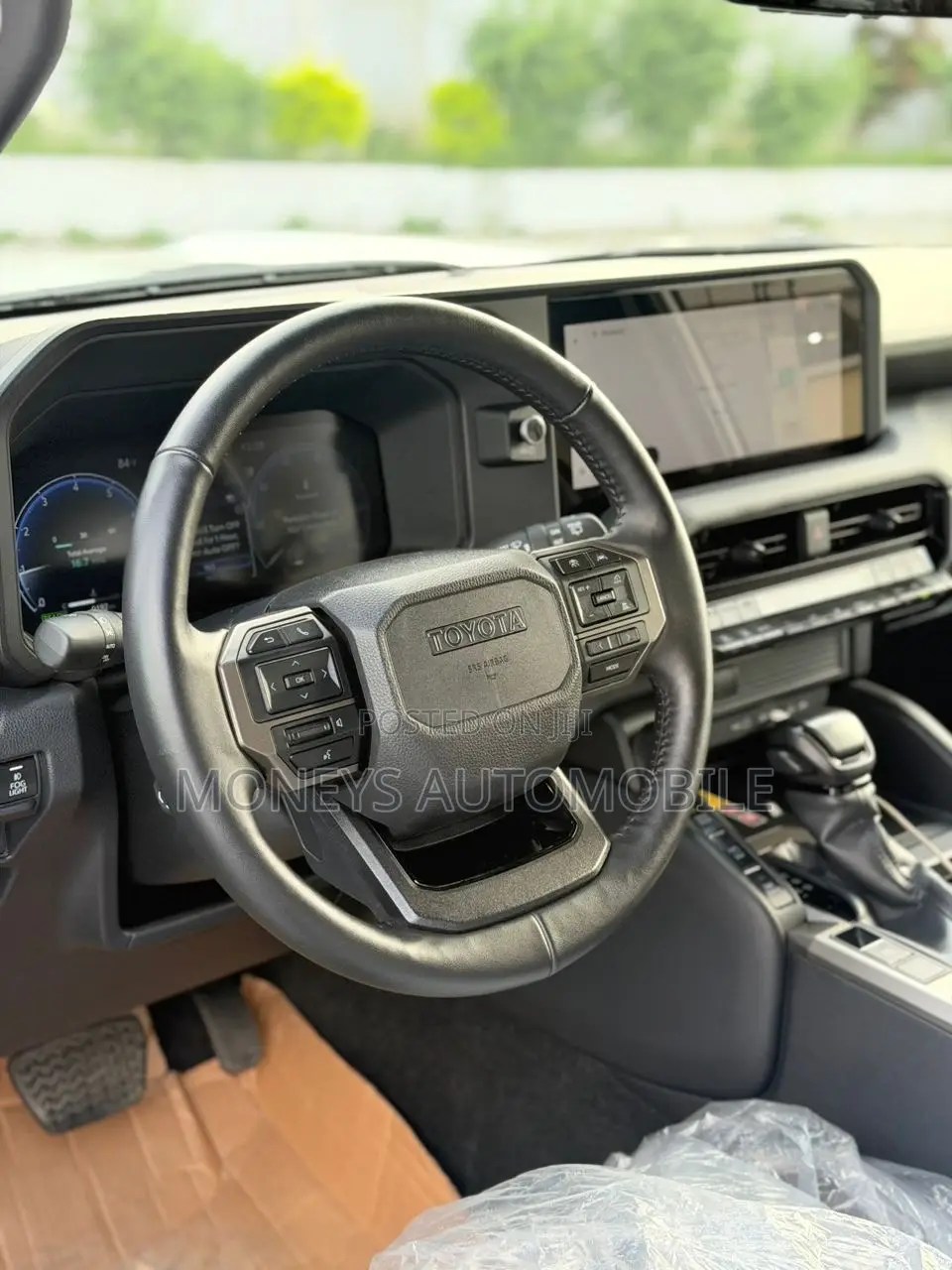 Toyota Land Cruiser 2026 White