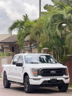 Ford F-150 XLT 2022 White