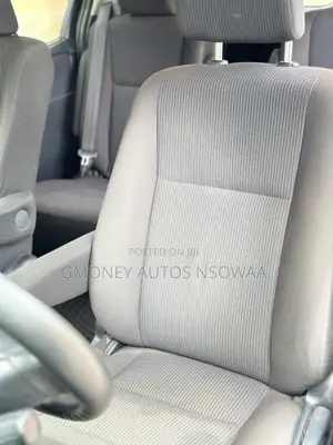 Toyota Voxy V 2WD 7-Seater 2014 Black