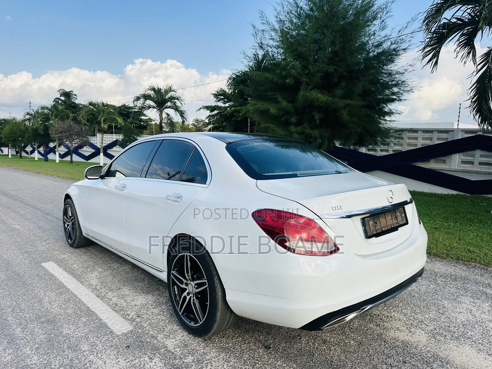 Mercedes-Benz C300 2017 White