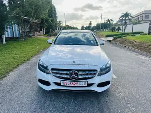 Mercedes-Benz C300 2017 White