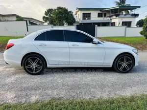 Mercedes-Benz C300 2017 White