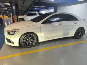 Mercedes-Benz CLA-Class 2018 White