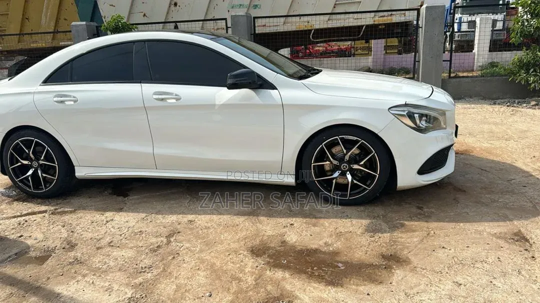 Mercedes-Benz CLA-Class 2018 White