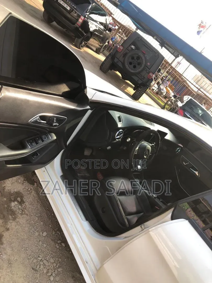 Mercedes-Benz CLA-Class 2018 White