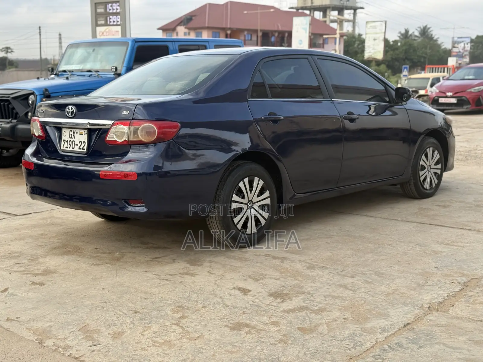 Toyota Corolla LE 4dr Sedan (1.8L 4cyl 4A) 2013 Blue