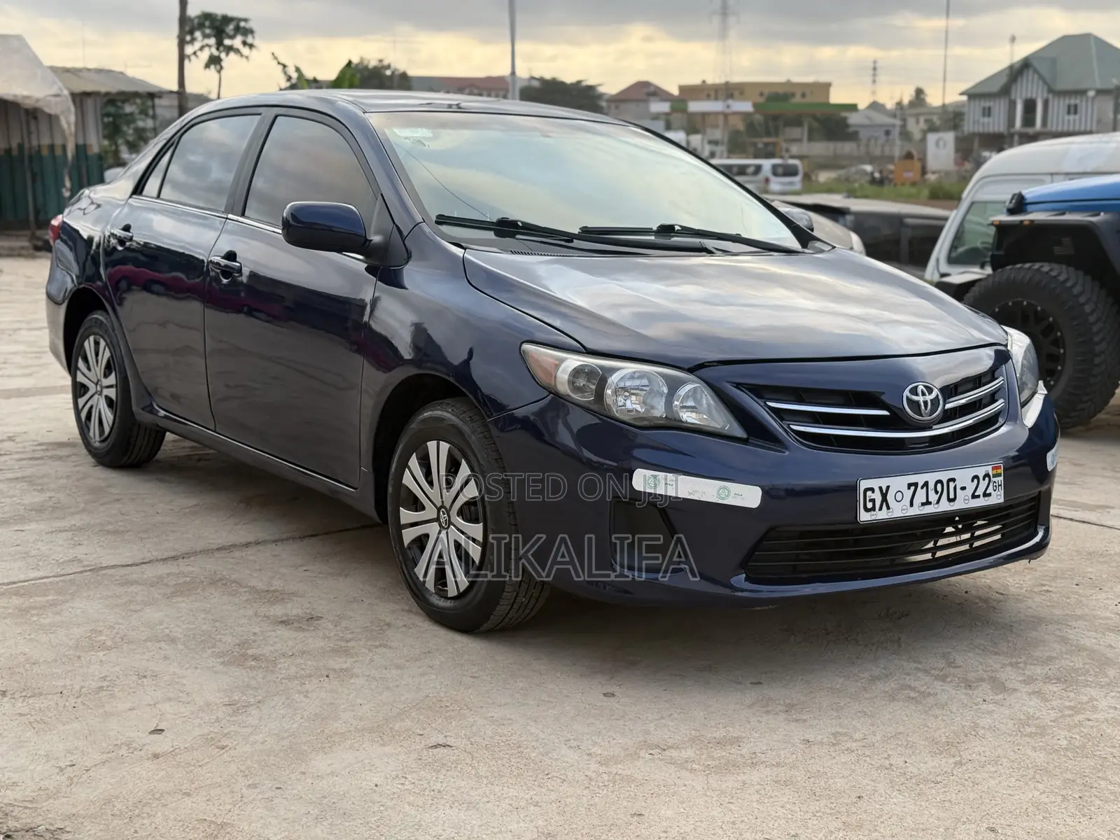 Toyota Corolla LE 4dr Sedan (1.8L 4cyl 4A) 2013 Blue