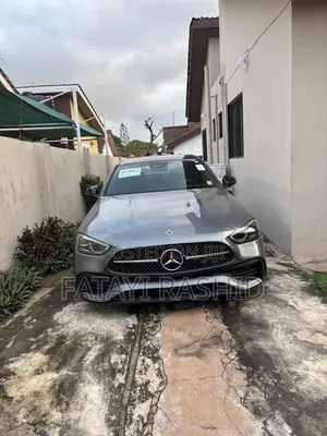 Mercedes-Benz C300 2022 Gray