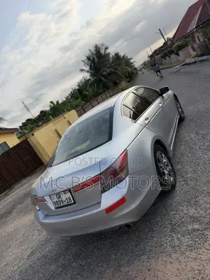 Honda Accord 2012 Silver