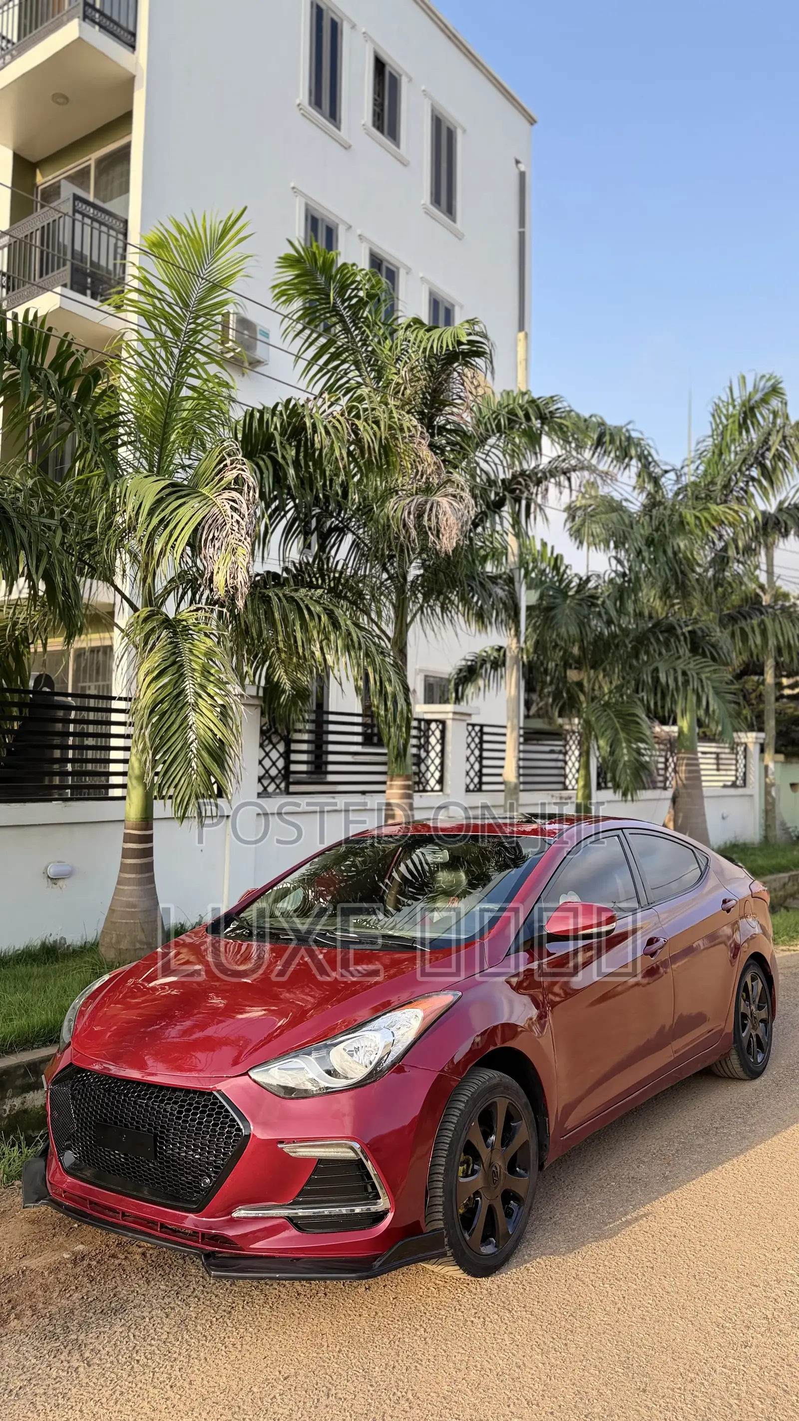 Hyundai Elantra Limited Sedan FWD (1.8L 4cyl 6A) 2013 Red