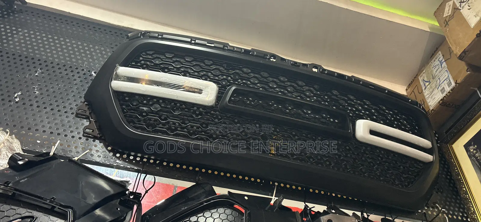 Front Grill Ram 2020-2021