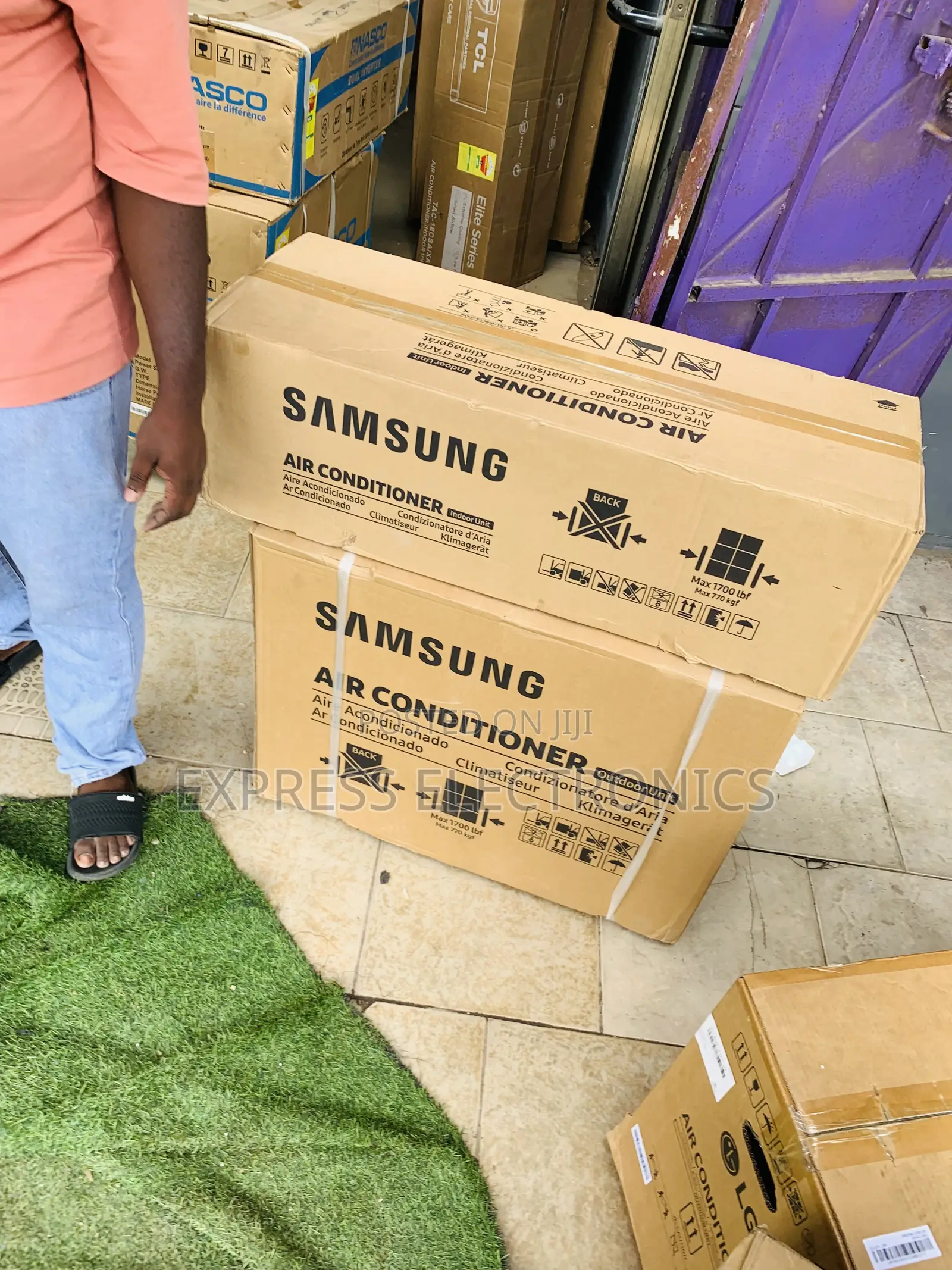 Remote Controlled Samsung Split R410 Gas White 1.5hp Air