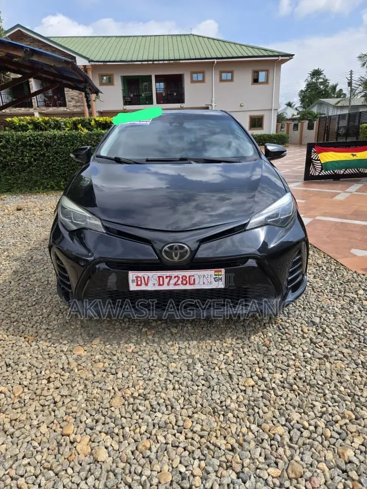Toyota Corolla 2018 Black