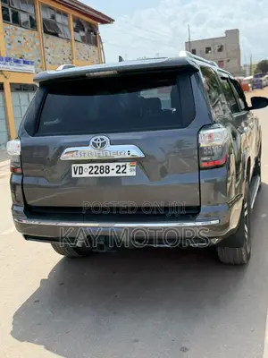 Toyota 4-Runner Limited 4dr 4x4 (4.0L 6cyl 5A) 2017 Gray