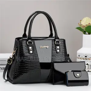Elegant Black Crocodile-Pattern Handbag + Wallet