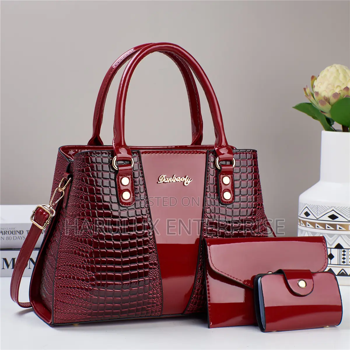 Elegant Black Crocodile-Pattern Handbag + Wallet