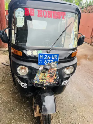 New Bajaj RE 2026 Black